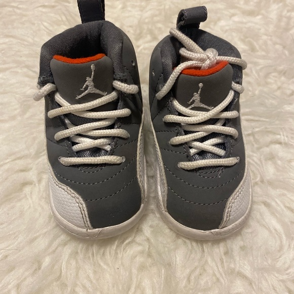 GUC✨ Infant Jordan Cool Grey 12s - Picture 2 of 8